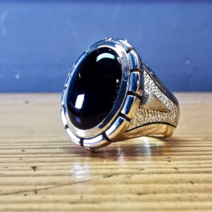 Kleo Black